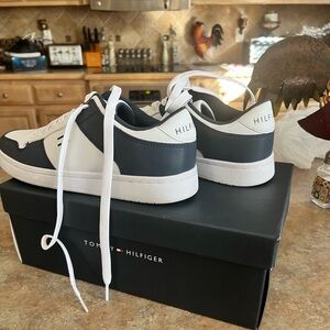 Tommy Hilfiger sneakers